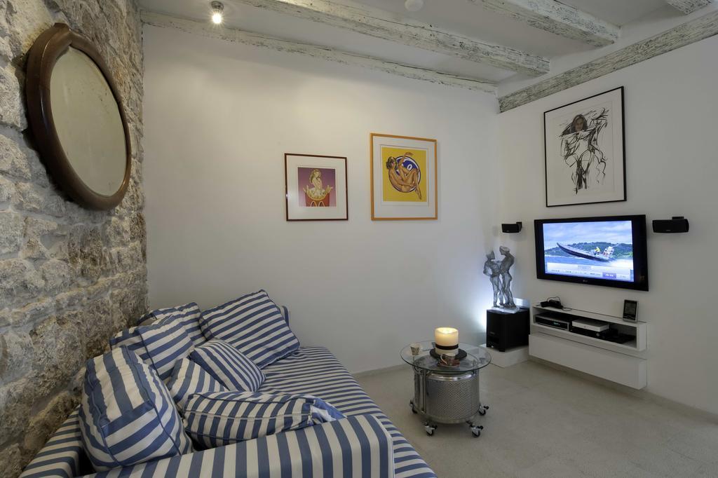 Apartment Whooart Komiža Εξωτερικό φωτογραφία