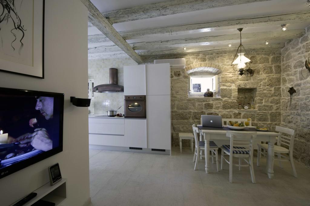 Apartment Whooart Komiža Εξωτερικό φωτογραφία