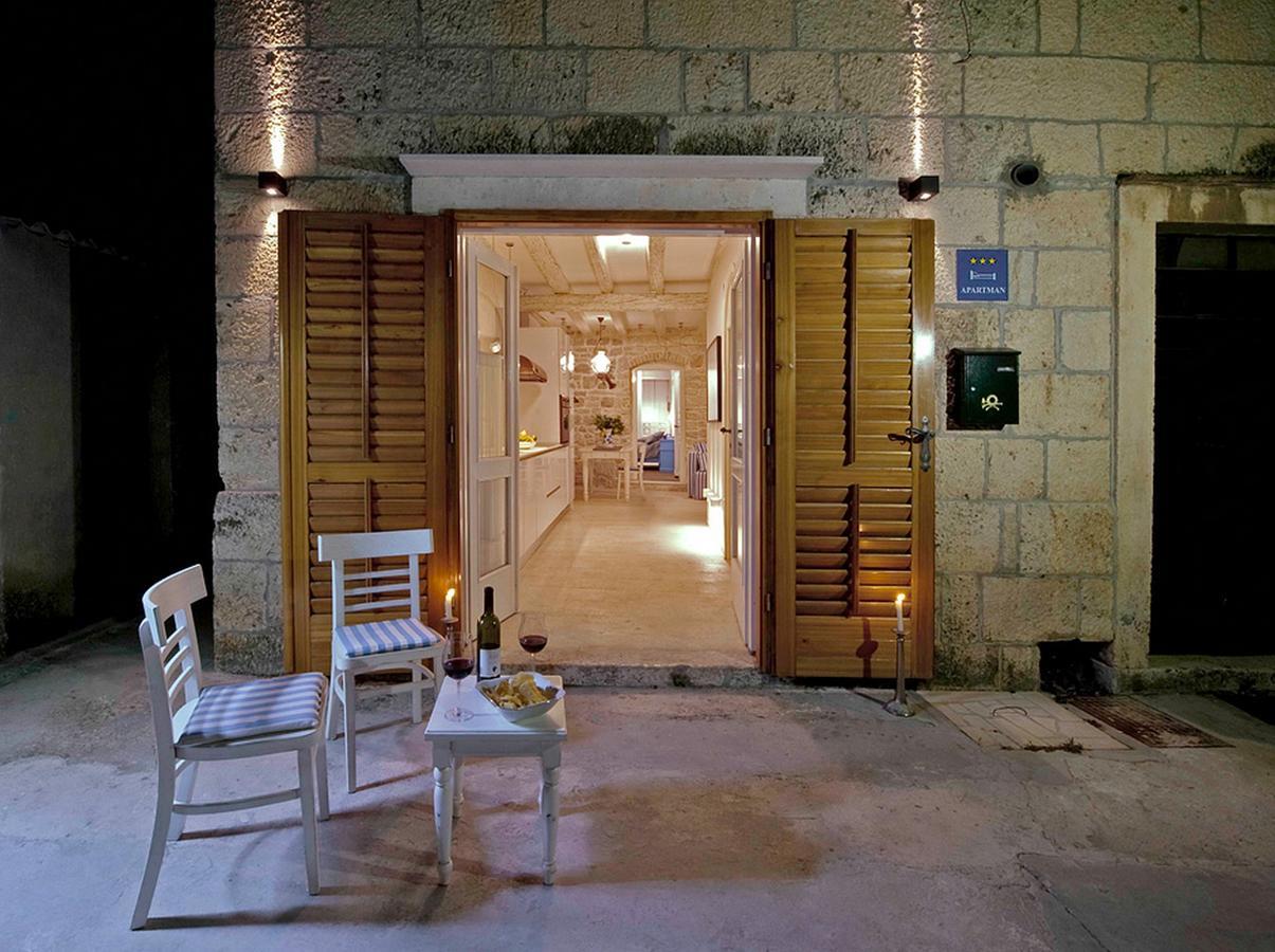 Apartment Whooart Komiža Εξωτερικό φωτογραφία